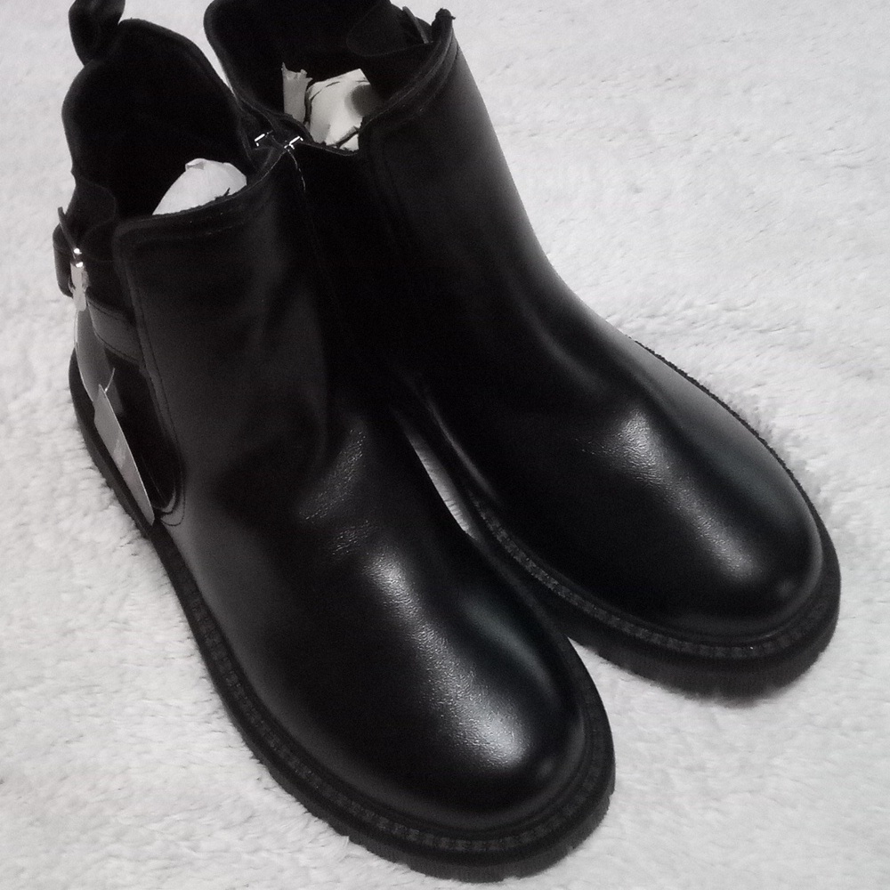 Black boots